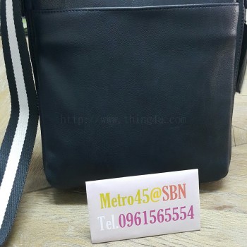 กระเป๋าสะพาย armani exchange