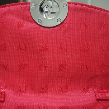 กระเป๋าสะพายหนังแก้ว Armani jeans รุ่น L Crss-Gloss Geo Red ของแท้