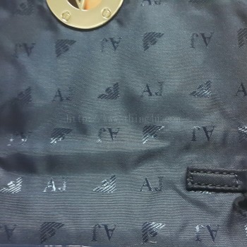 กระเป๋าสะพายหนังแก้ว Armani jeans รุ่น L Crss-Gloss Geo Blue ของแท้