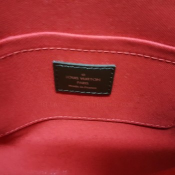 กระเป๋าสะพาย Louis Vuitton Favorite MM Damier ของแท้