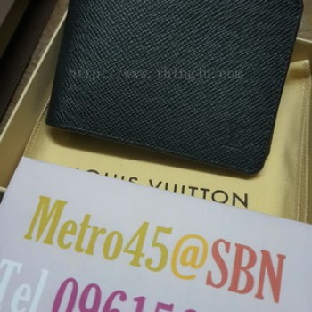 กระเป๋าสตางค์ Louis Vuitton Multiple Wallet Taiga ของแท้