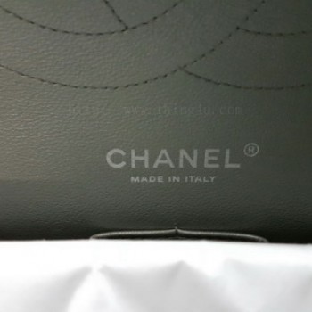 กระเป๋าสะพาย Chanel Classic Jumbo Caviar Chevron ของแท้