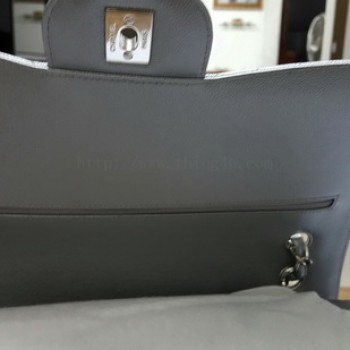 กระเป๋าสะพาย Chanel Classic Jumbo Caviar Chevron ของแท้