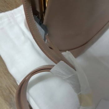 กระเป๋า Prada Saffiano Lux แท้