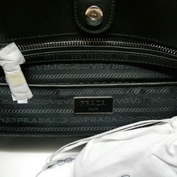 กระเป๋า Prada Nylon Tessuto Saffiano แท้