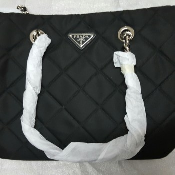กระเป๋า Prada Tessuto Impuntu แท้