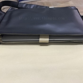 กระเป๋าใส่ notebook ยี่ห้อ urban studio