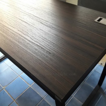 โต๊ะทำงาน ยี่ห้อ SB รุ่น Exio