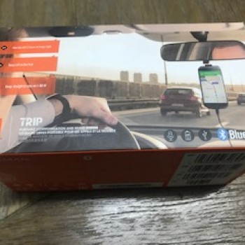 ลำโพงพกพา JBL Trip โดย Harman